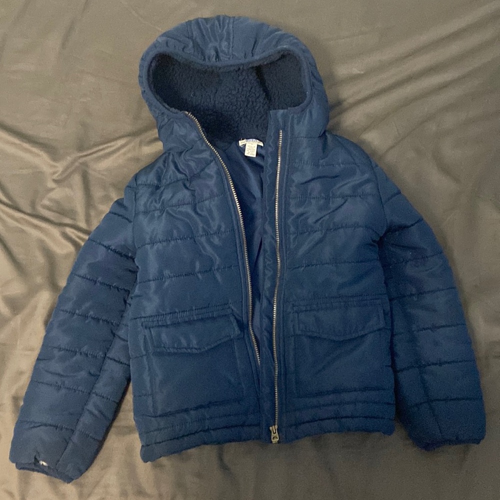Splendid size 7 boys jacket. This runs small. I would say 5-6 years